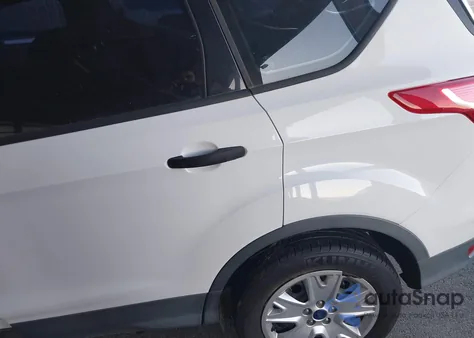 2013 Ford Escape S z USA, uszkodzony, nr VIN 1FMCU0F74DUB64352